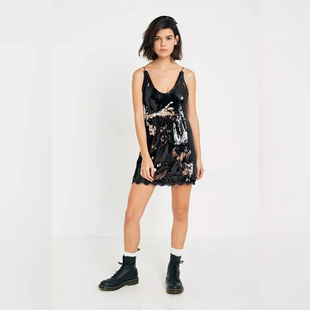 Free People Seeing Double Sequin Slip mini dress lace rose pink black - Picture 2 of 12